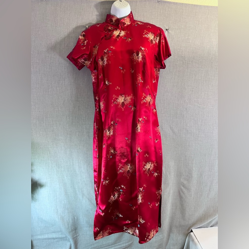 Vintage small 50’s 60’sRed Floral Silk Jaqcuard Brocade Wiggle Dress Cheongsam